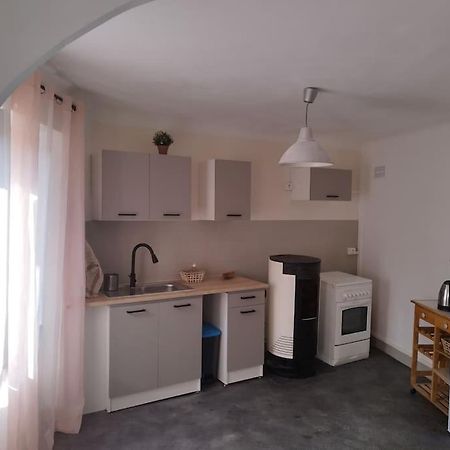 Jolie Maison De Bourg Tout Equipee 10Km D'Ambert Saint-Amant-Roche-Savine Extérieur photo