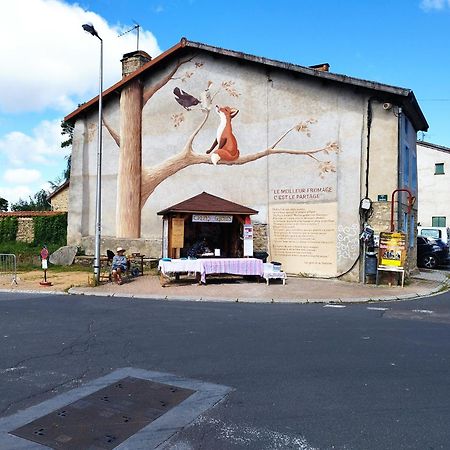 Jolie Maison De Bourg Tout Equipee 10Km D'Ambert Saint-Amant-Roche-Savine Chambre photo